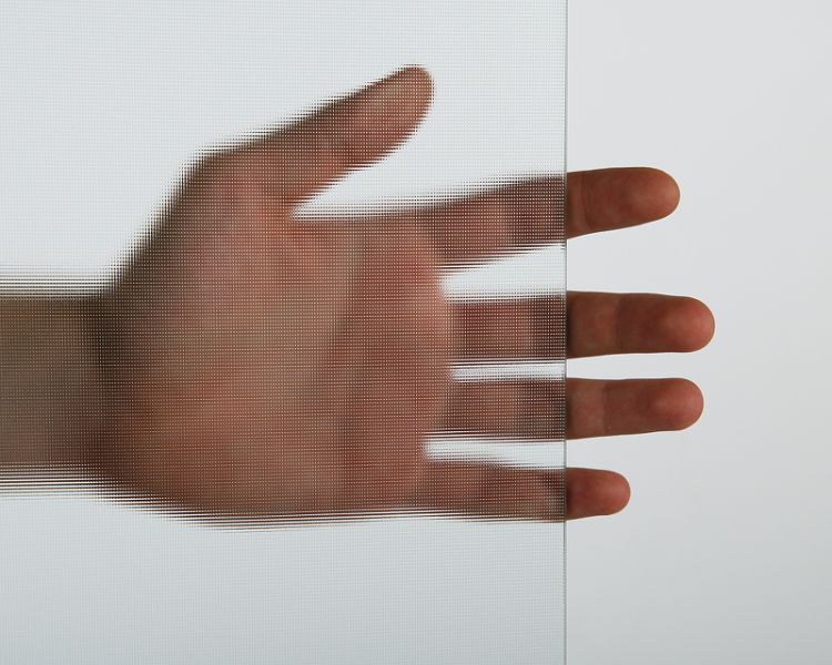 uno_b_2_100_p_cr_2.jpg