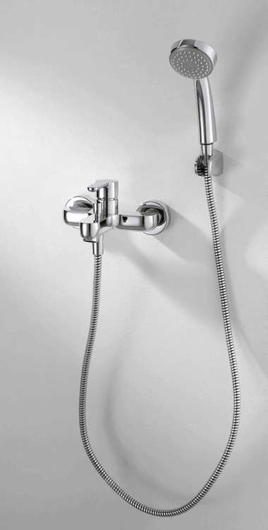 Bravat Stream Смеситель для ванны с коротким изливом с аксессуарами F63783C-B